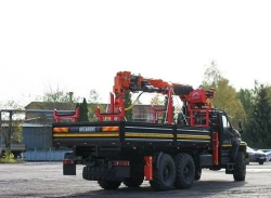 Special purpose vehicle with hydraulic loading crane of MKMA type on the base of URAL 4320 and its modifications U0K07N-UE