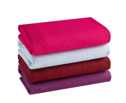 Piece textile articles for adults with the trade mark "SGMedical": towels of half linen fabrics.