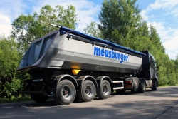 Three-axle tipper trailer SK-345