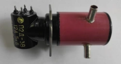 Ceramic metal vacuum switch P2D-3V