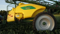 Trailed boom sprayer OPG-3700/24MK of Gvarta-8 series