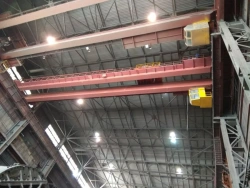 Double girder overhead travelling crane