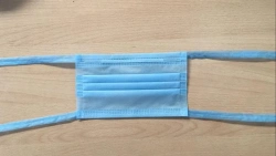 Disposable medical non-sterile mask made of non-woven materials, 3-layer with ties, size (length x width) 18 cm x 9 cm, colour: