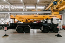 Truck crane KS-6577K-3 and its modifications with the use of cabin U2.65.52.800 and its modifications manufactured by "IMZ AUTO"