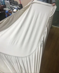 Quilted mattress covers with elastic band with end protection