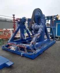 Winding (rewinding) device