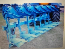 Semi-mounted reversible plough "DIAMAN-7+1"