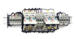 Switching unit for AC-22 signalling devices