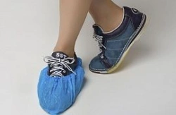 Disposable polyethylene medical shoe covers "CHISTOVIE" blue, 2,2 g, article 603-386 - 100 pcs./up.