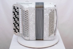 Multitimbral accordion