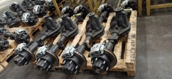 Rear axle with hubs C40R13-2400015-10