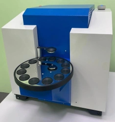 Universal X-ray fluorescence spectrometer Clever A-17