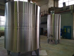 Steel tank for liquids and bulk materials type RS up to 1 m³