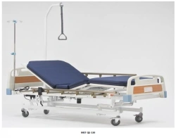 Three-function electric medical bed, in MET QE-130 version