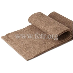 Semi-coarse wool felts