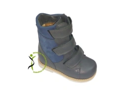 Complex orthopaedic footwear with insulated lining: children's boots, model 305