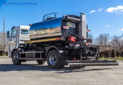 Autogoudronator DS-43253 (type KZDM43253 on the basis of KAMAZ 43253-G5 chassis)