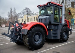 Wheeled agricultural tractor Kirovets type K-5M variant K-525M St (trade mark K-525M "Standard")