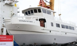 Passenger vessel with ice reinforcements (Russian Classification Society class "R1,2 (ice 50)"), page No. 2