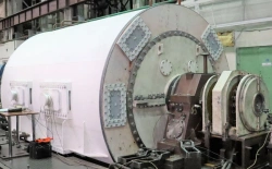Hydrogen-cooled turbogenerator of TVF-65M-2 type with nominal capacity 65 MW. 70-011-21