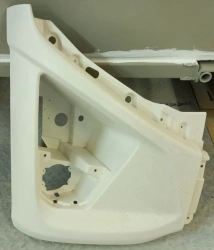 Front bumper side right 422810-2803018
