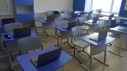 Computer table