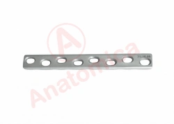Straight wide plate with limited contact