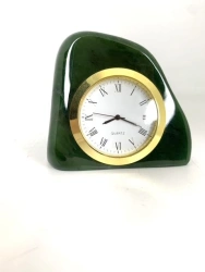 Tarnished clock (jade)