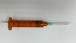 Single-use sterile three-detail "Luer Lok" light-protective injecting syringe with nominal capacity of 10ml with needle and