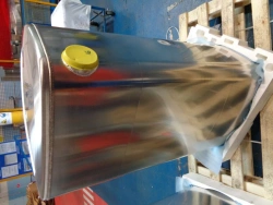 Semi-rectangular fuel tank 710 mm, 510 l