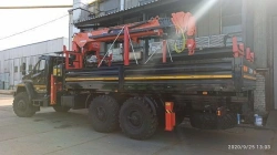 Special purpose vehicle with hydraulic loading crane of KMA type on the basis of URAL 4320 and its modifications U0K00N-4L080