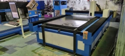 CNC laser metal cutting machine