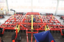 Disc-cultivator sowing complex "Agrator DK-9800"