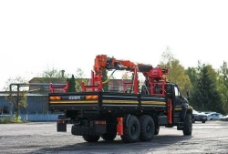 Special purpose vehicle with hydraulic loading crane of KMA type on the basis of URAL 4320 and its modifications U0K03N-4Z020