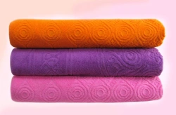 Smooth-dyed cotton terry bathing sheets