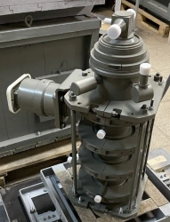 Multibeam pulse klystron KIU-284