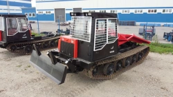 Tracked skidding machine, model TLP-4M-034-04 with pusher