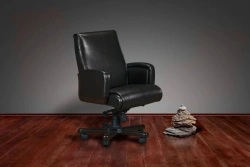 Armchair Modigliani M