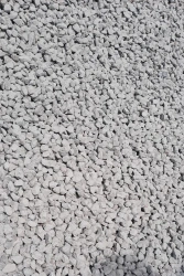 Crushed granite granite fraction over 10 to 20 mm with a form of grain of 1 group