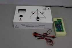 Set of teaching-laboratory equipment "Determination of resistances by means of Wheatstone bridge circuit" UP6590:Set of teaching