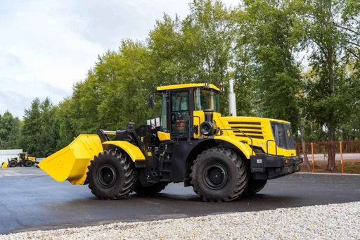 Kirovets Front Loader 235HP Single Bucket