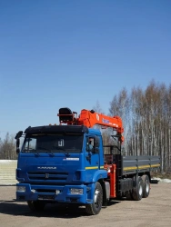 Special purpose vehicle with KMA type hydraulic loading crane on the basis of KAMAZ 65117 and its modifications 64K32N-UD