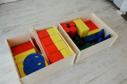 Developmental equipment, incl. play sets