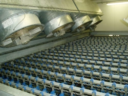 Suspended cooling conveyor