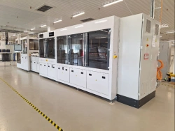 Installation for loading/stacking of raw materials into chemical cassettes with input control system (Destecker)