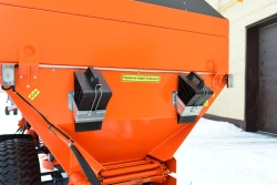 Tractor semitrailer: sand spreader, model PRK-5