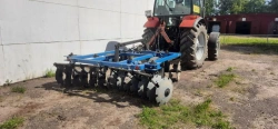 Combined tillage machine