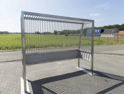 Anti-vandal street gates