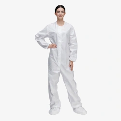 Disposable protective overalls with Isogarm shoe covers (sterile)
