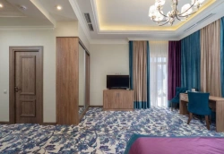 Floor taffeta carpets of polyamide threads and fibres of different designs "NEVA TAFT"